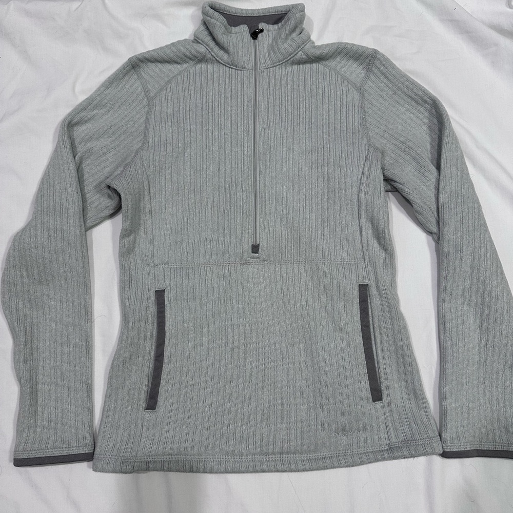 Patagonia Light Gray Ribbed Half-Zip Pullover xs